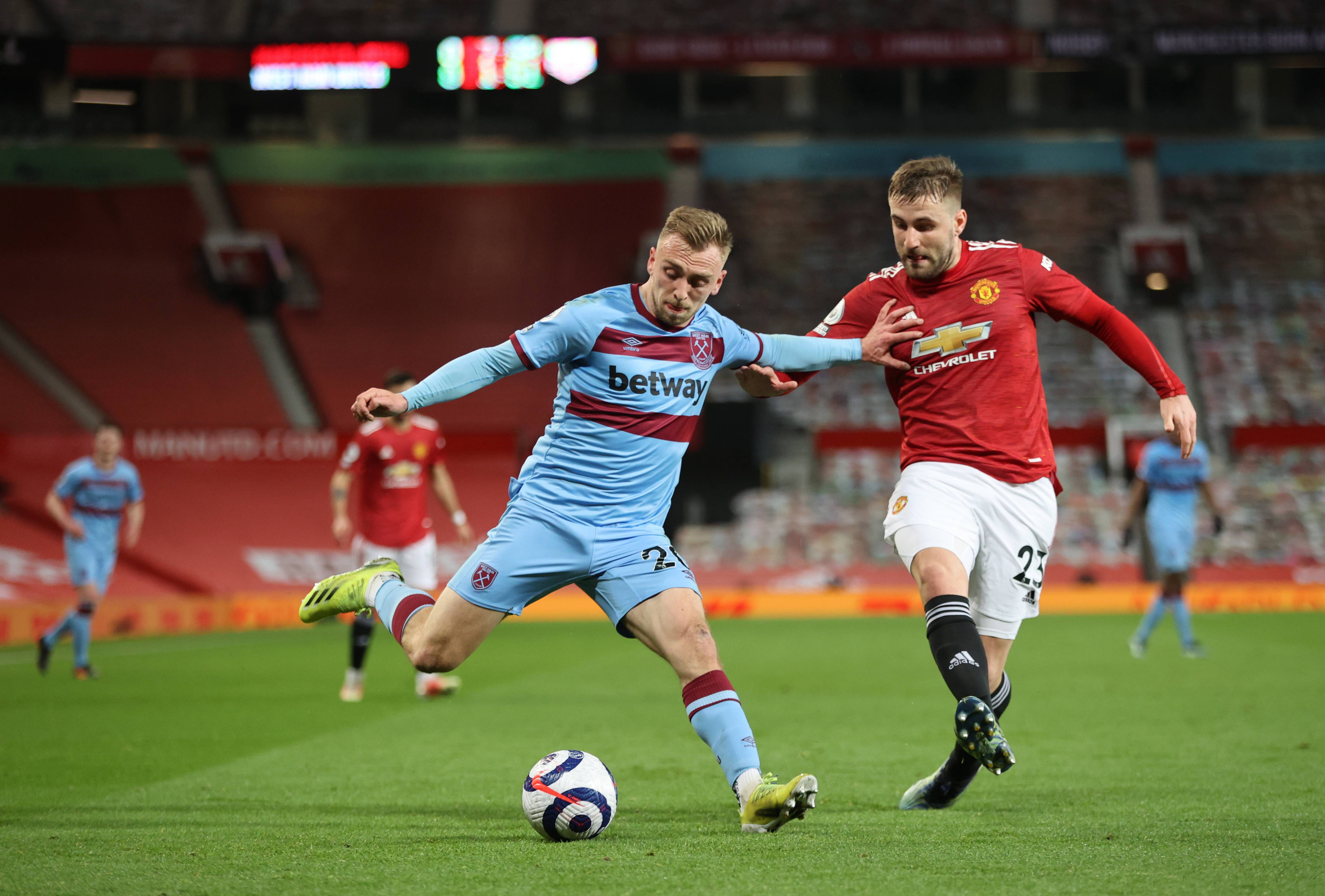 冲刺阶段德甲焦点战，曼联战术微调，悬念犹存，细节决定成败的简单介绍-九游体育官网